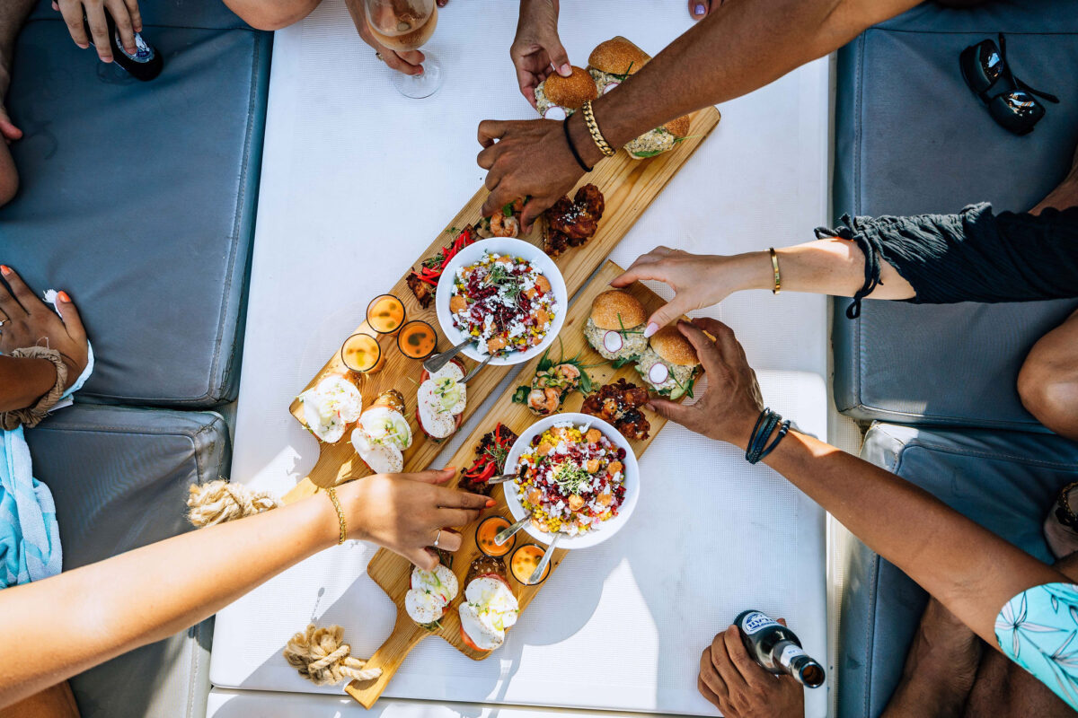 brunch-snorkel-catamaran-tour